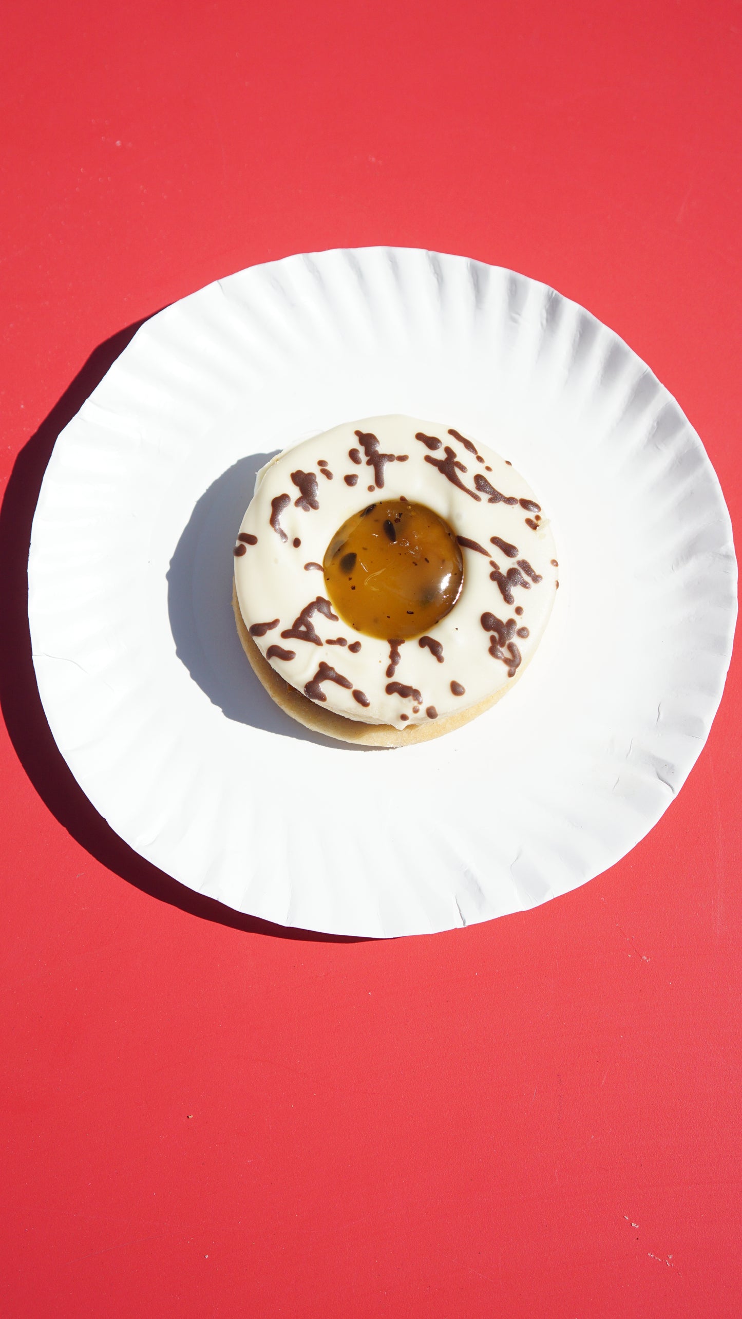 Mendocino relleno de manjar y maracuyá con chocolate blanco / pack de 10 unidades